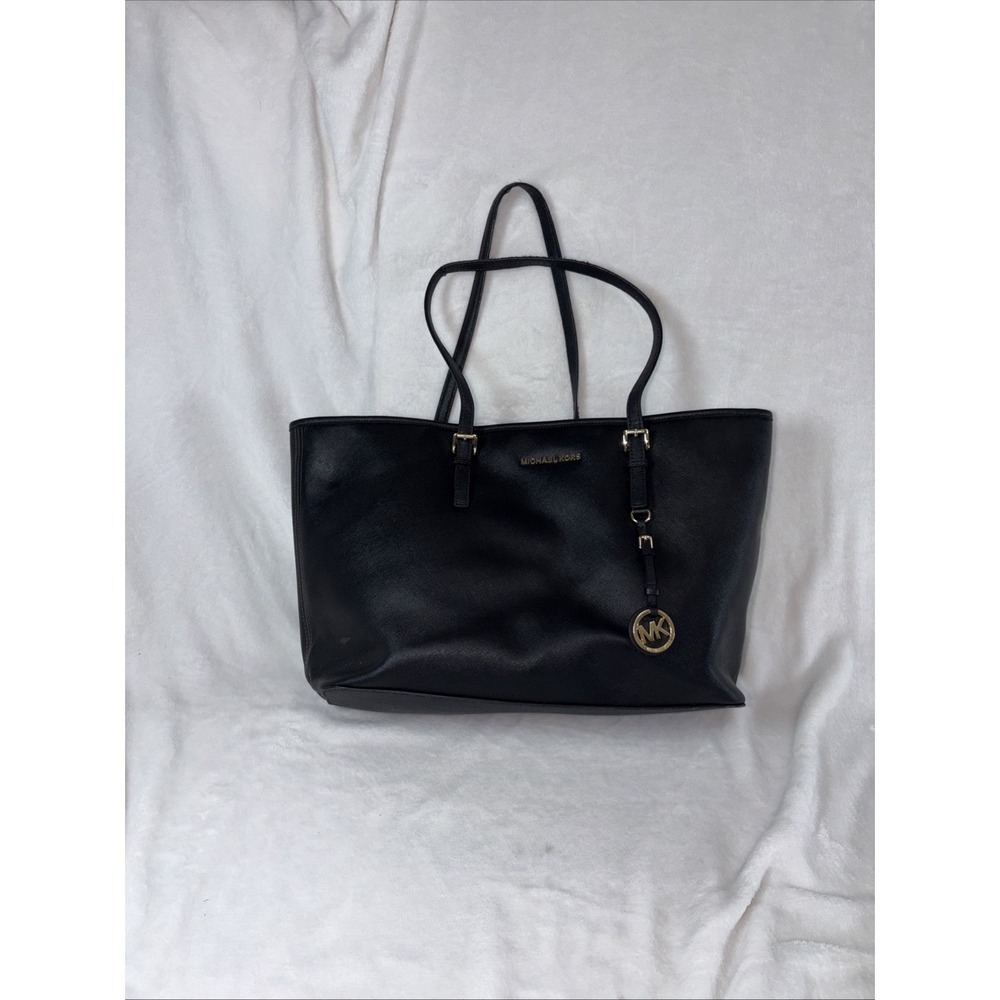 Michael Kors Jet Set Travel Saffiano Leather Carryall Tote Black EUC Office Chic